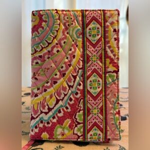 NWT Vera Bradley Paperback Cover in Capri Melon Pattern